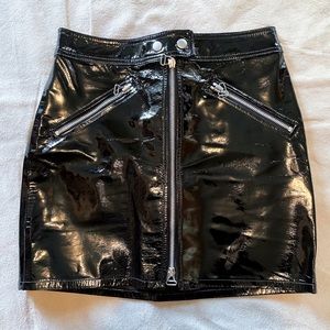 RAG & BONE PATENT LEATHER MINI RACER SKIRT !!